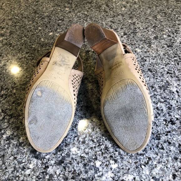 Open-toed Heels - Picture 7 of 7